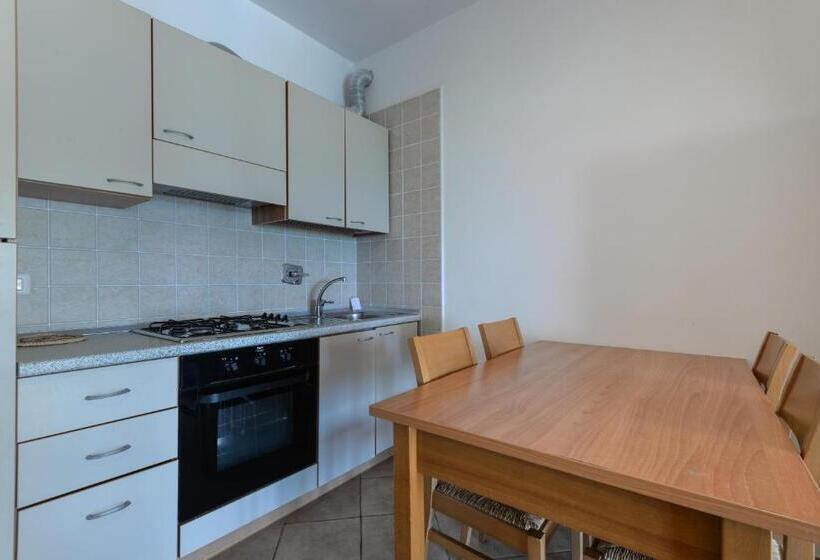 침실 2개 아파트, Residence Le Acacie