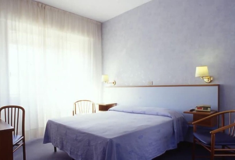 اتاق استاندارد, B&b Hotel Riviera Celle Ligure