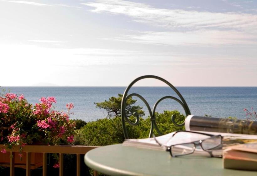 オーシャンビュースタンダードルーム, Roccamare Resort Casa Di Ponente