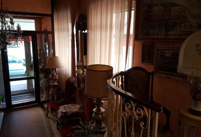 Chambre Standard Individuelle, Royal