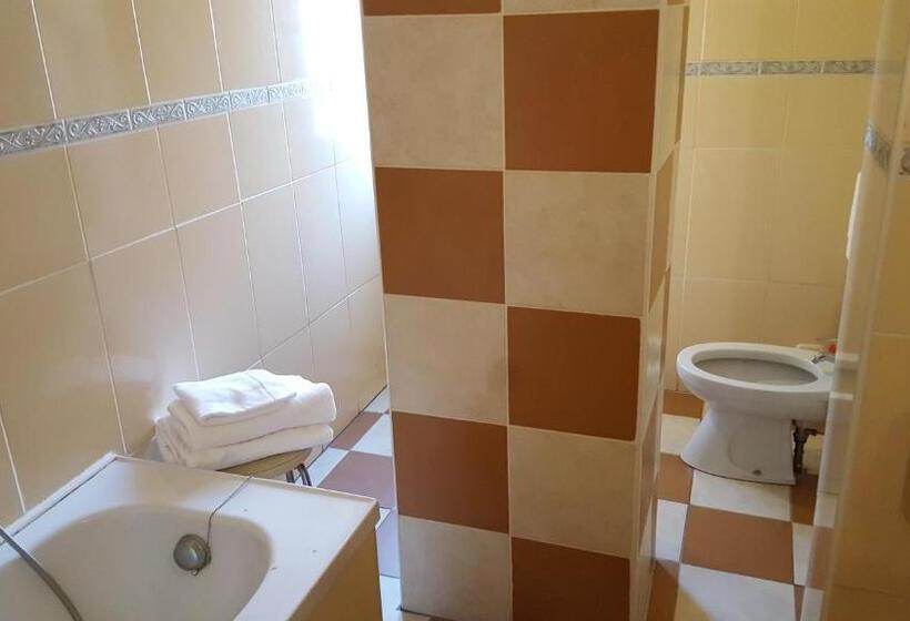 Chambre Standard, Royal