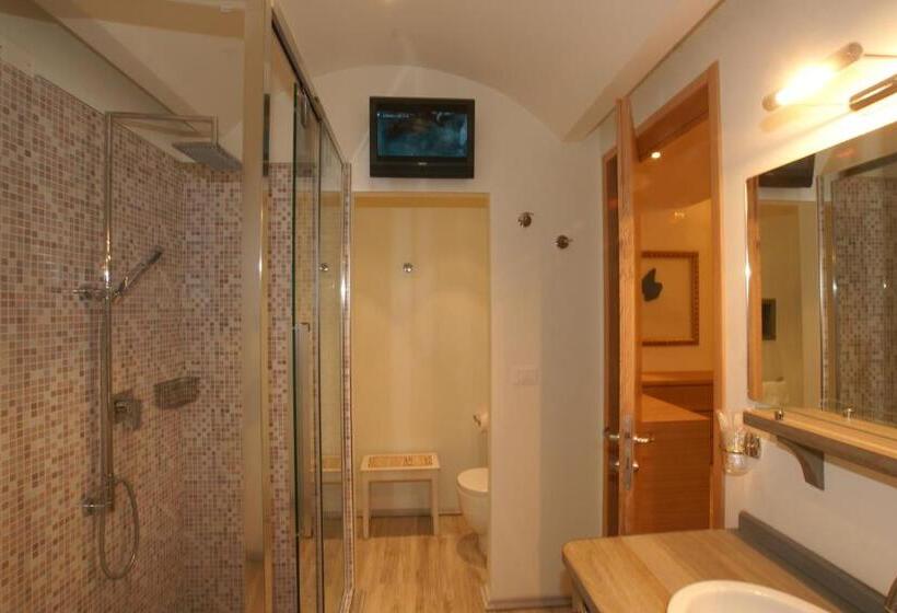 小型套房, Saraceno Resort With Private Beach