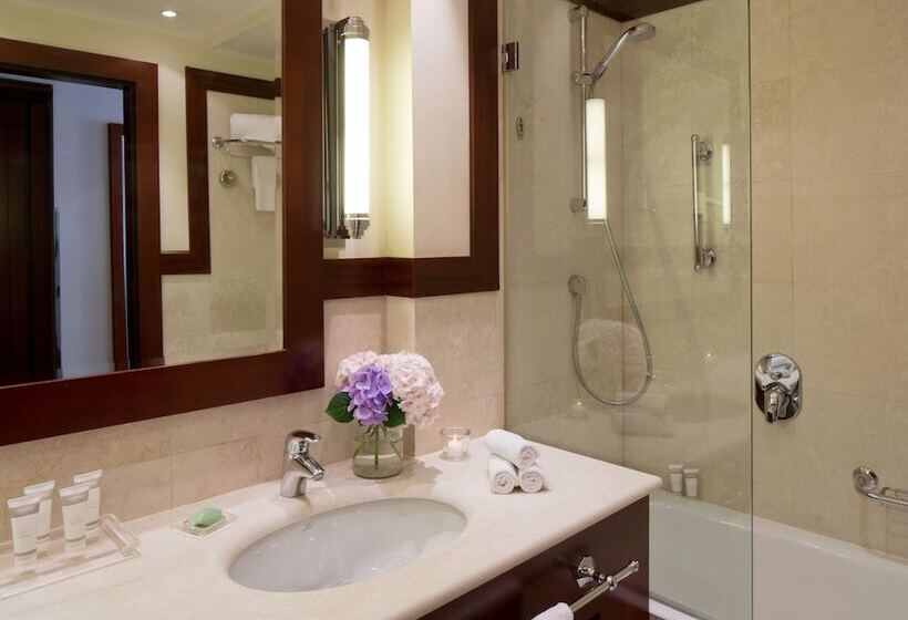 سوییت جونیور, Starhotels Excelsior