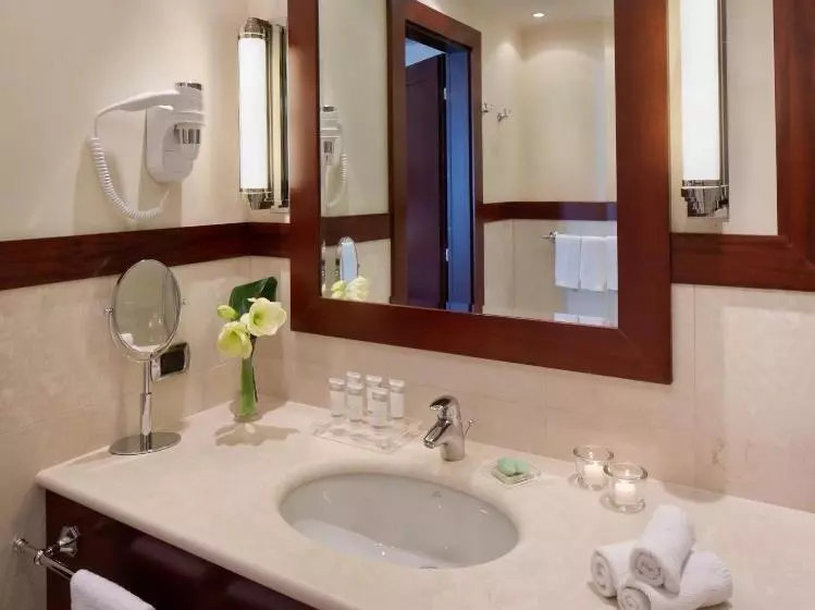 اتاق خانوادگی, Starhotels Excelsior