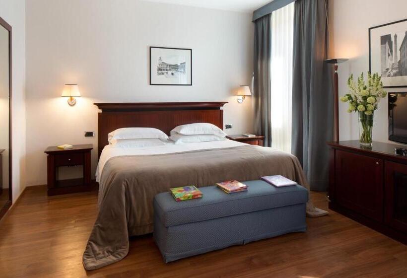 חדר משפחתי, Starhotels Excelsior