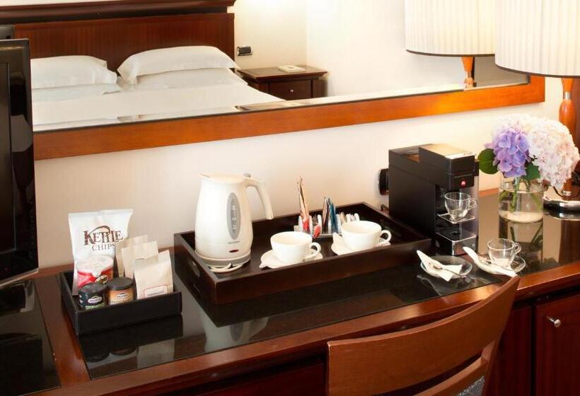 סוויטת ג'וניור, Starhotels Excelsior
