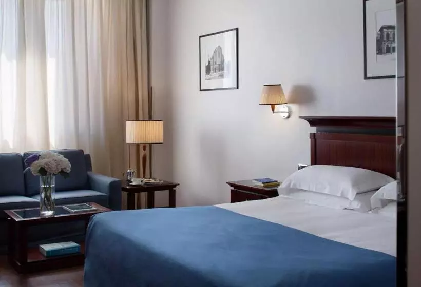 سوییت جونیور, Starhotels Excelsior