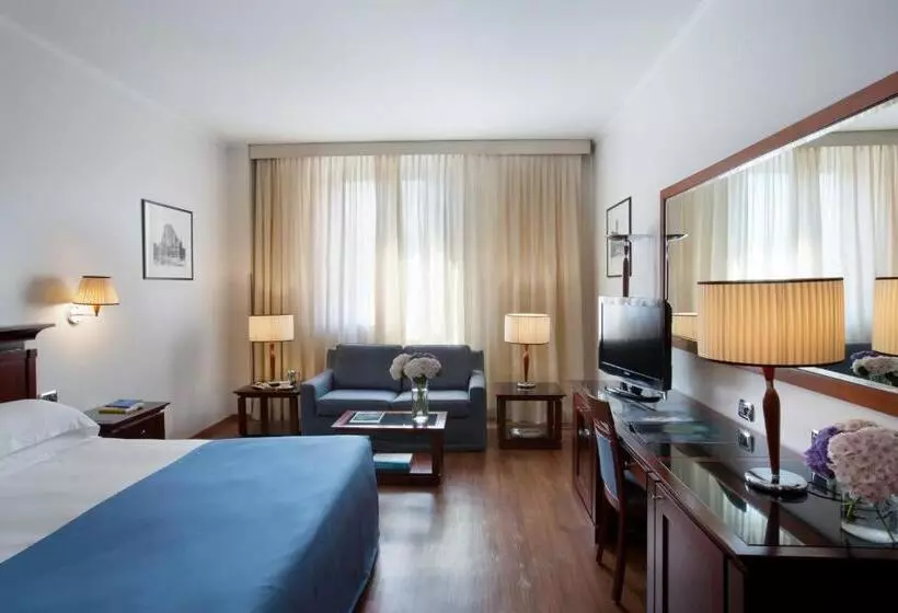 سوییت جونیور, Starhotels Excelsior