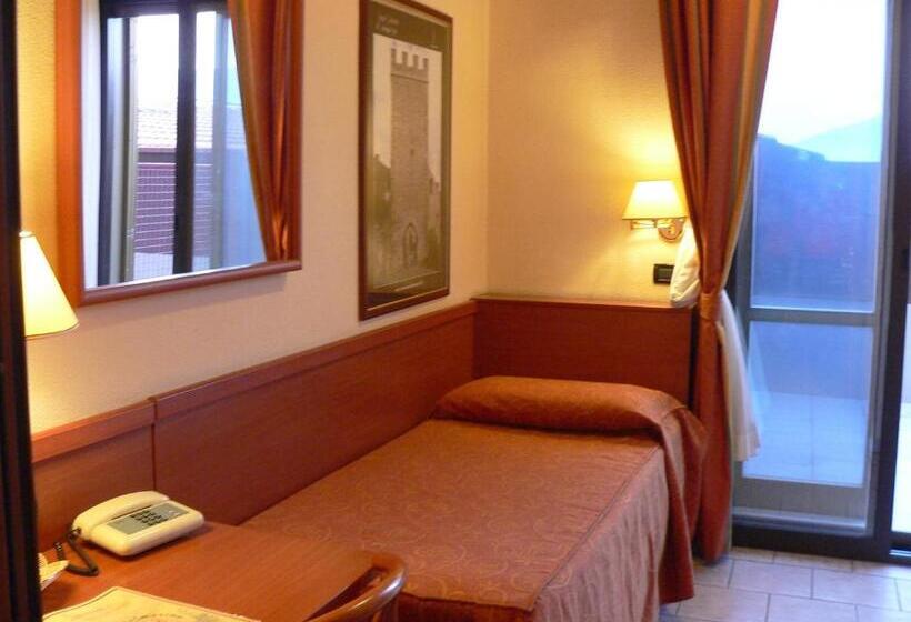 חדר סטנדרט יחיד, Valmarina