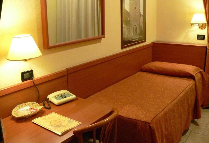 חדר סטנדרט יחיד, Valmarina