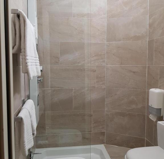 חדר סטנדרט יחיד, Valmarina