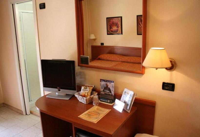 חדר סטנדרט יחיד, Valmarina