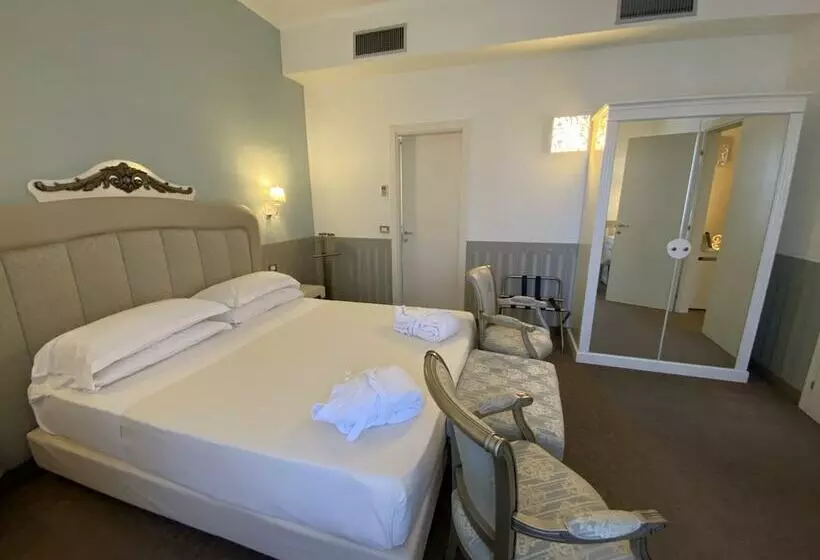 اتاق راحتی, Jr Hotels Oriente Bari