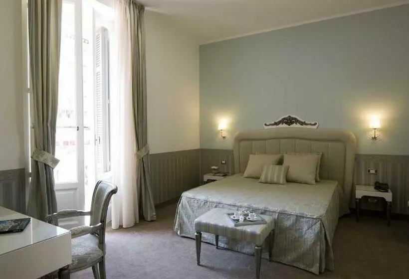 سوییت جونیور, Jr Hotels Oriente Bari