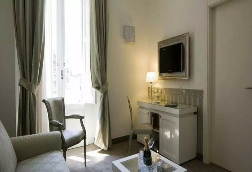 سوییت جونیور, Jr Hotels Oriente Bari