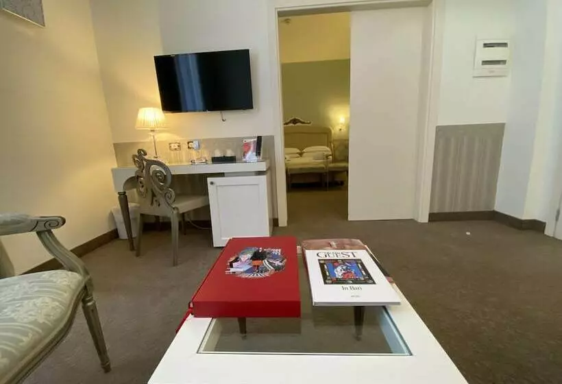 سوییت جونیور, Jr Hotels Oriente Bari