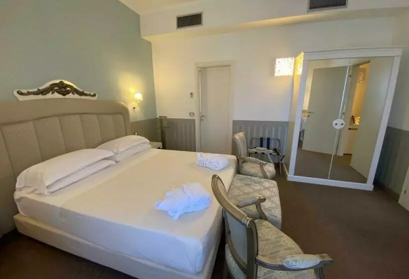 اتاق لوکس, Jr Hotels Oriente Bari