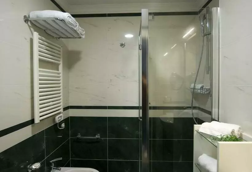 اتاق کلاسیک سه تخته, Jr Hotels Oriente Bari