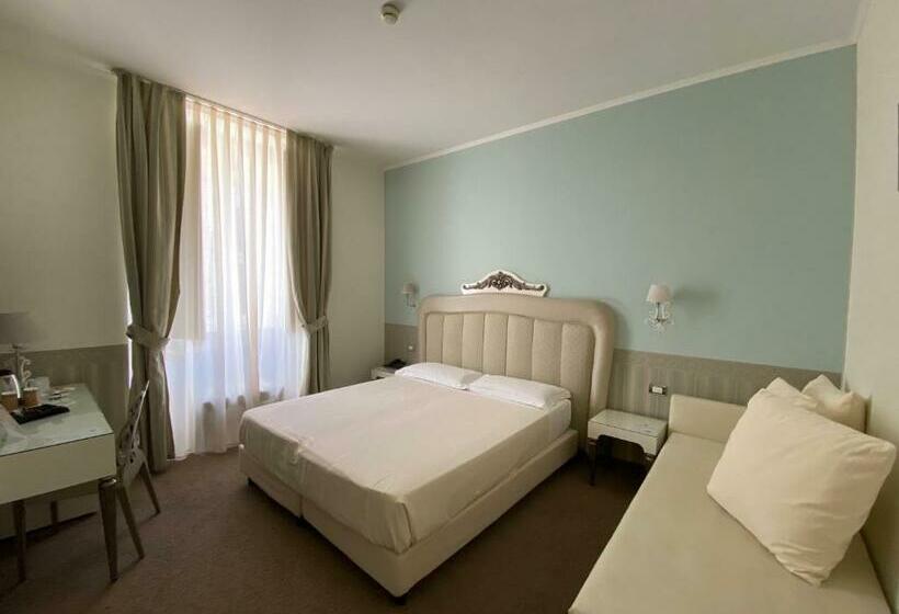 חדר קלאסי לשלושה, Jr Hotels Oriente Bari