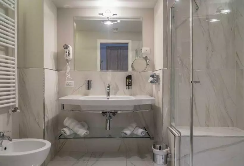 デラックスジュニアスイート, Lake Front Hotel Brenzone
