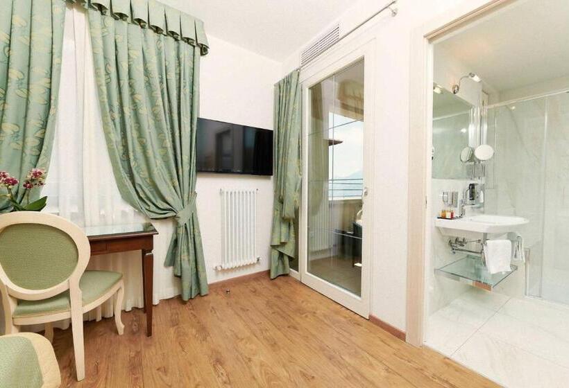 小型套房带城市景观, Lake Front Hotel Brenzone