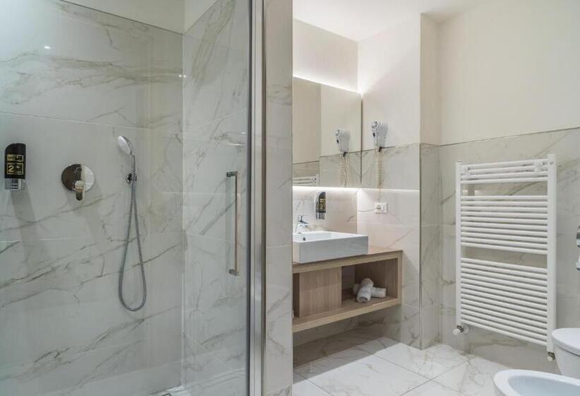 小型套房带阳台, Lake Front Hotel Brenzone