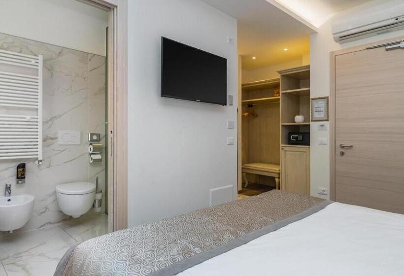 标准间, Lake Front Hotel Brenzone