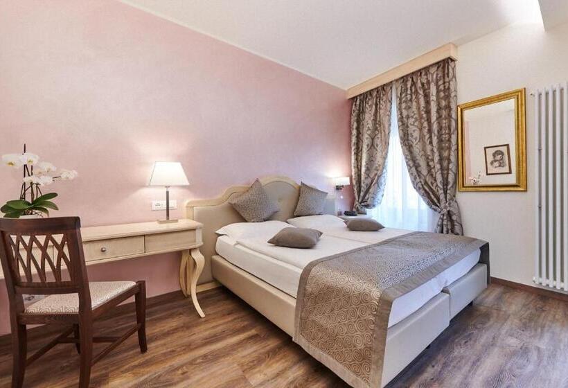 스탠다드 룸, Lake Front Hotel Brenzone
