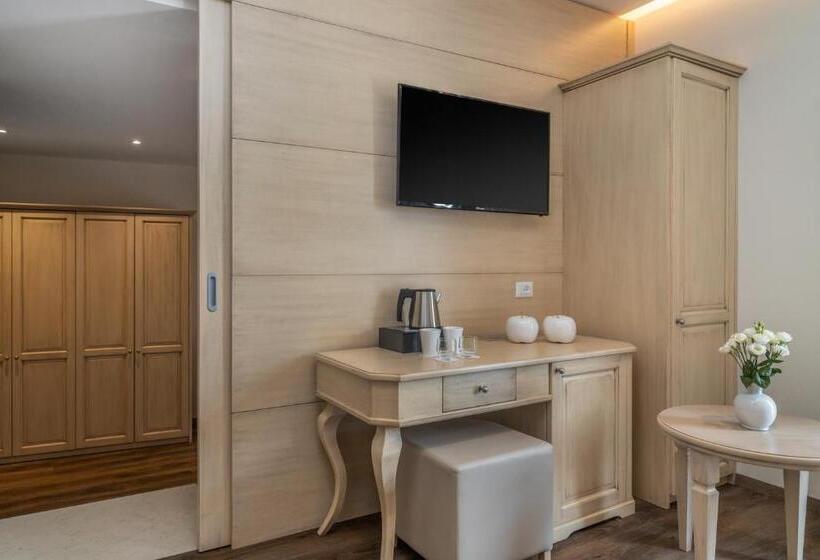 套房带园景, Lake Front Hotel Brenzone