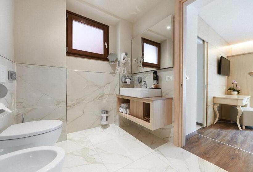 套房带园景, Lake Front Hotel Brenzone