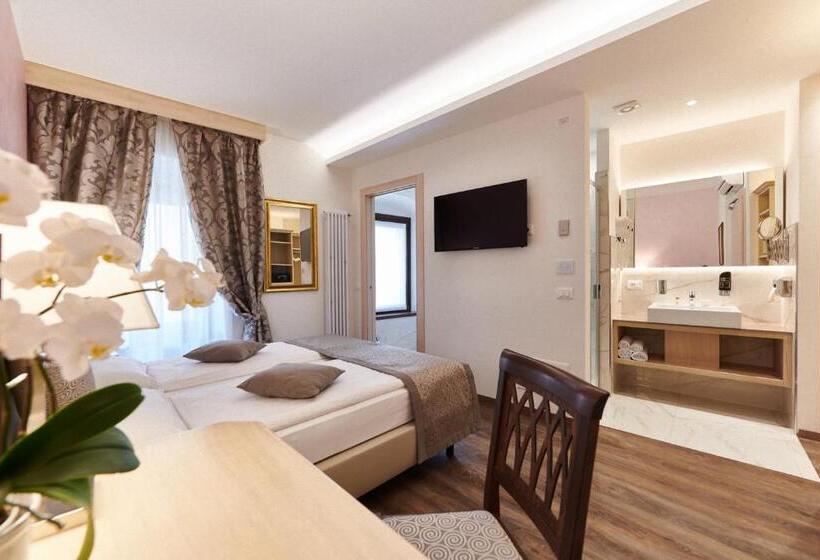 标准间, Lake Front Hotel Brenzone