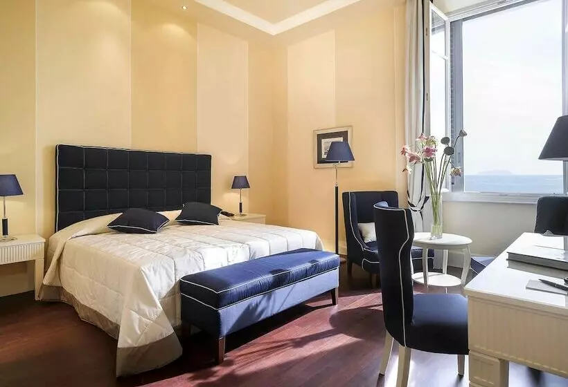 اتاق سوپریور با چشمانداز دریا, Grand Hotel Palazzo Livorno