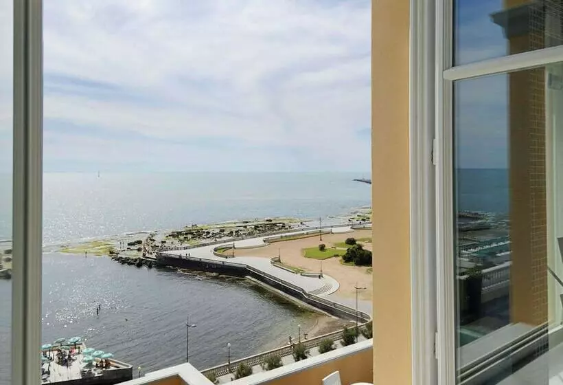 اتاق سوپریور با چشمانداز دریا, Grand Hotel Palazzo Livorno
