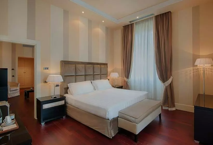 سوییت لوکس, Grand Hotel Palazzo Livorno