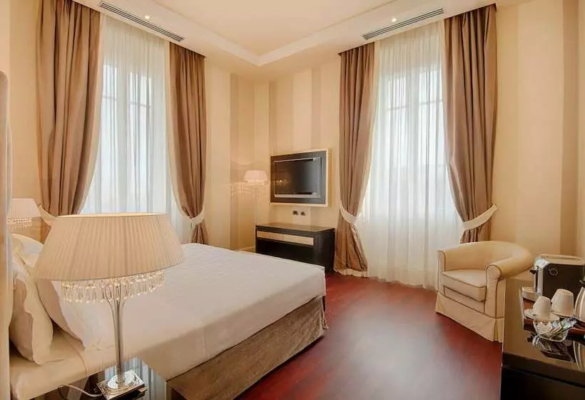 سوییت لوکس, Grand Hotel Palazzo Livorno