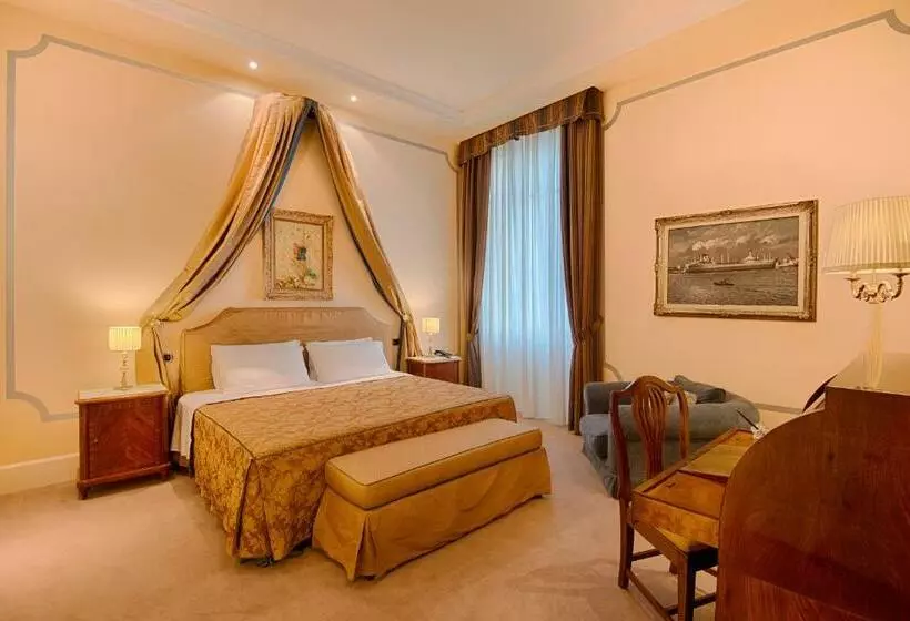 سوییت جونیور با چشمانداز دریا, Grand Hotel Palazzo Livorno