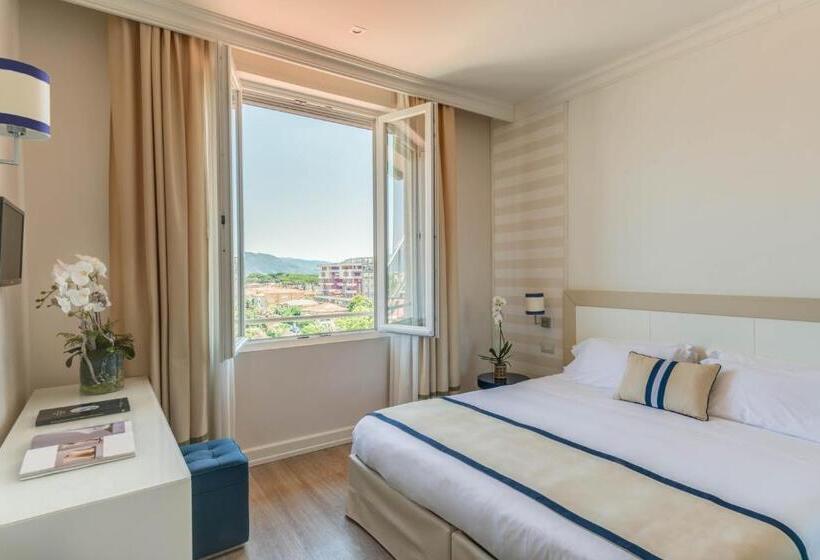 غرفة كلاسيكية, Grand Hotel & Riviera