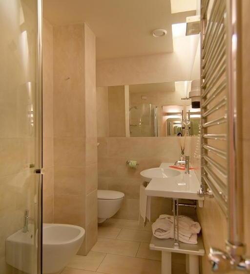 اتاق استاندارد یک نفره, Albergo Celide