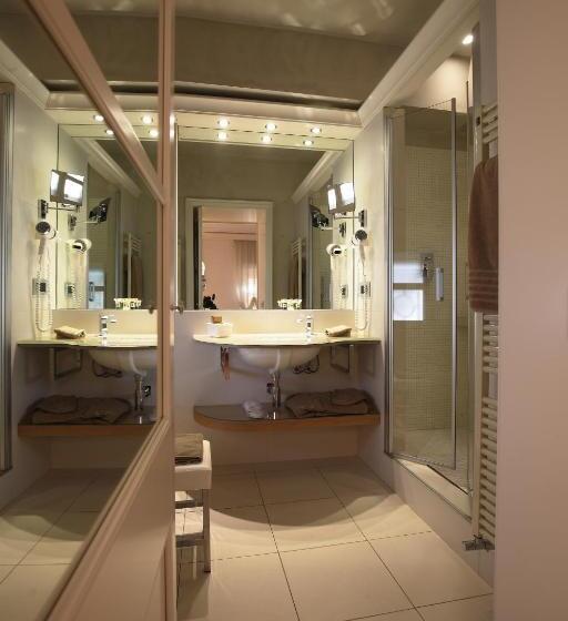 اتاق لوکس, Albergo Celide