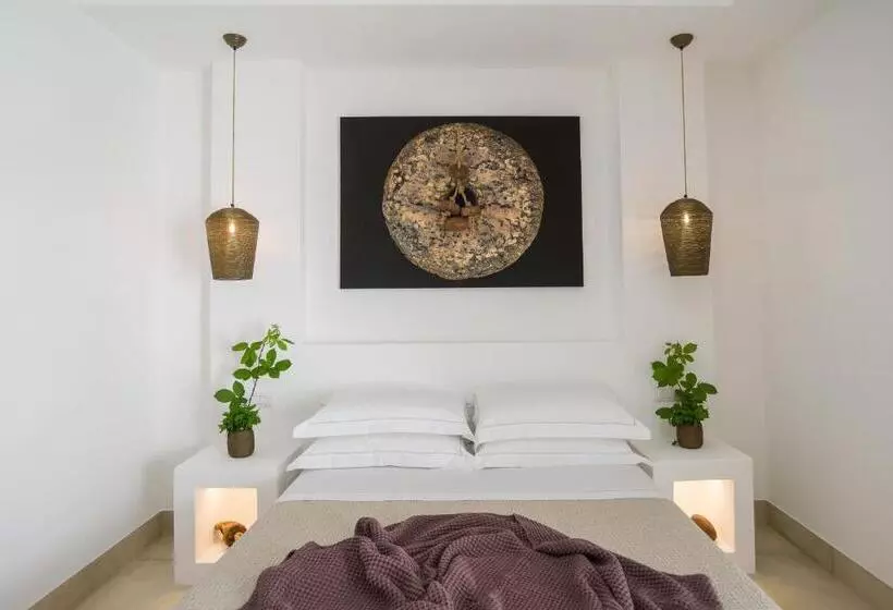 اتاق لوکس با بالکن, Baia Delle Zagare