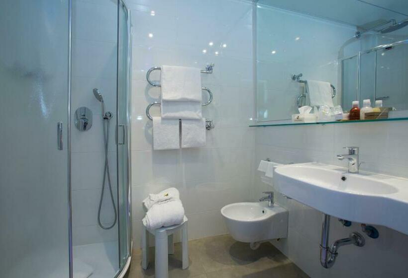 اتاق سوپریور یک تخته, Berna