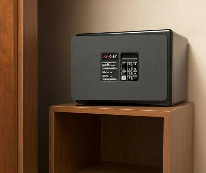 اتاق استاندارد یک نفره, Berna