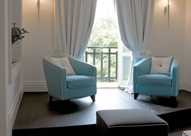 디럭스 룸, Byron