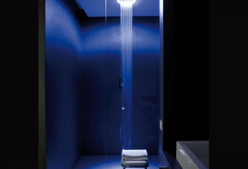 주니어 스위트, Byron