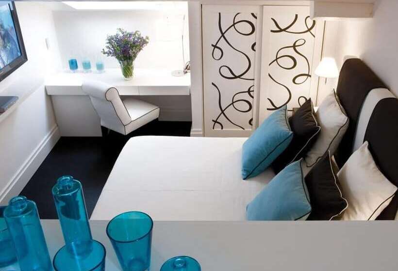 수피리어 스위트, Byron