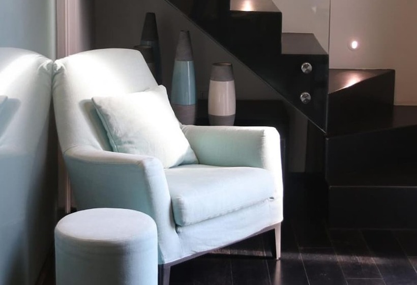 디럭스 스위트, Byron