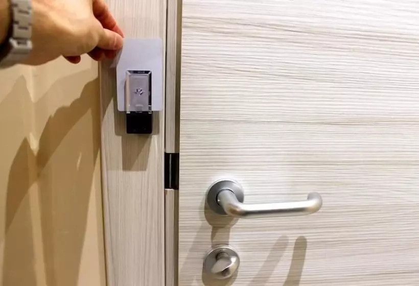 スタンダードシングルルーム, City