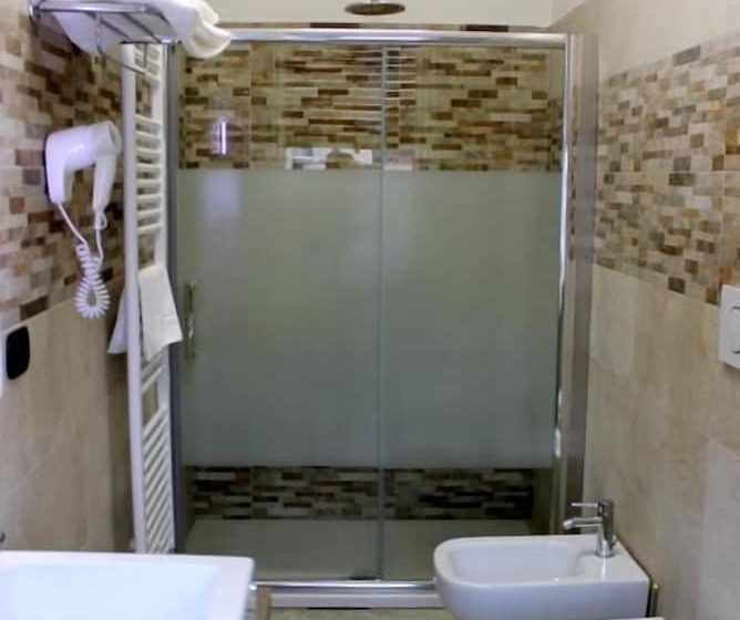 חדר סטנדרט לשלושה, City