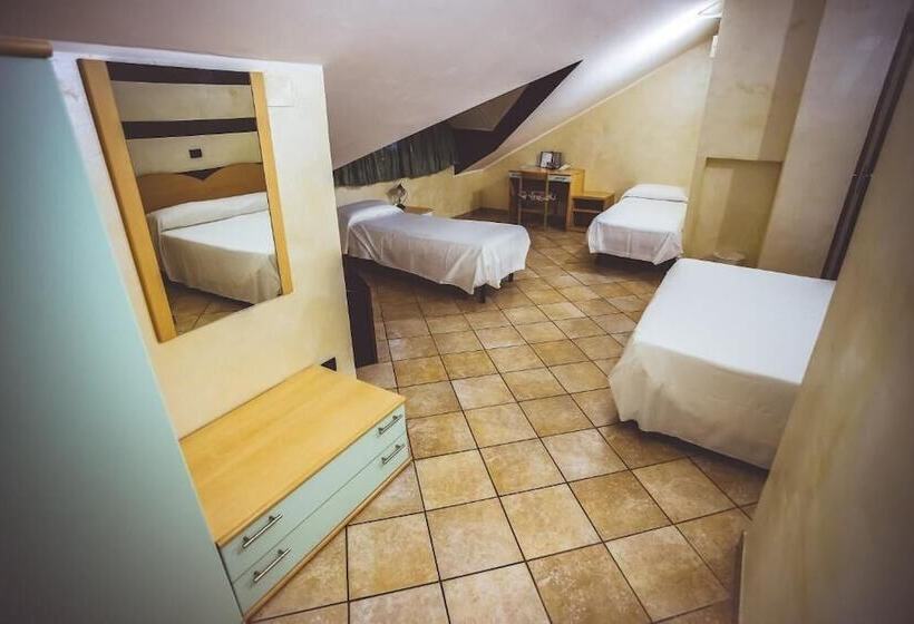 חדר סטנדרט לארבעה, City