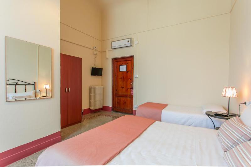 اتاق راحتی سه تخته, D Azeglio Firenze